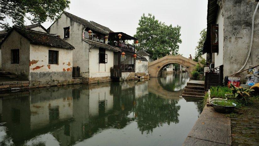逃出昏暗的地下室2